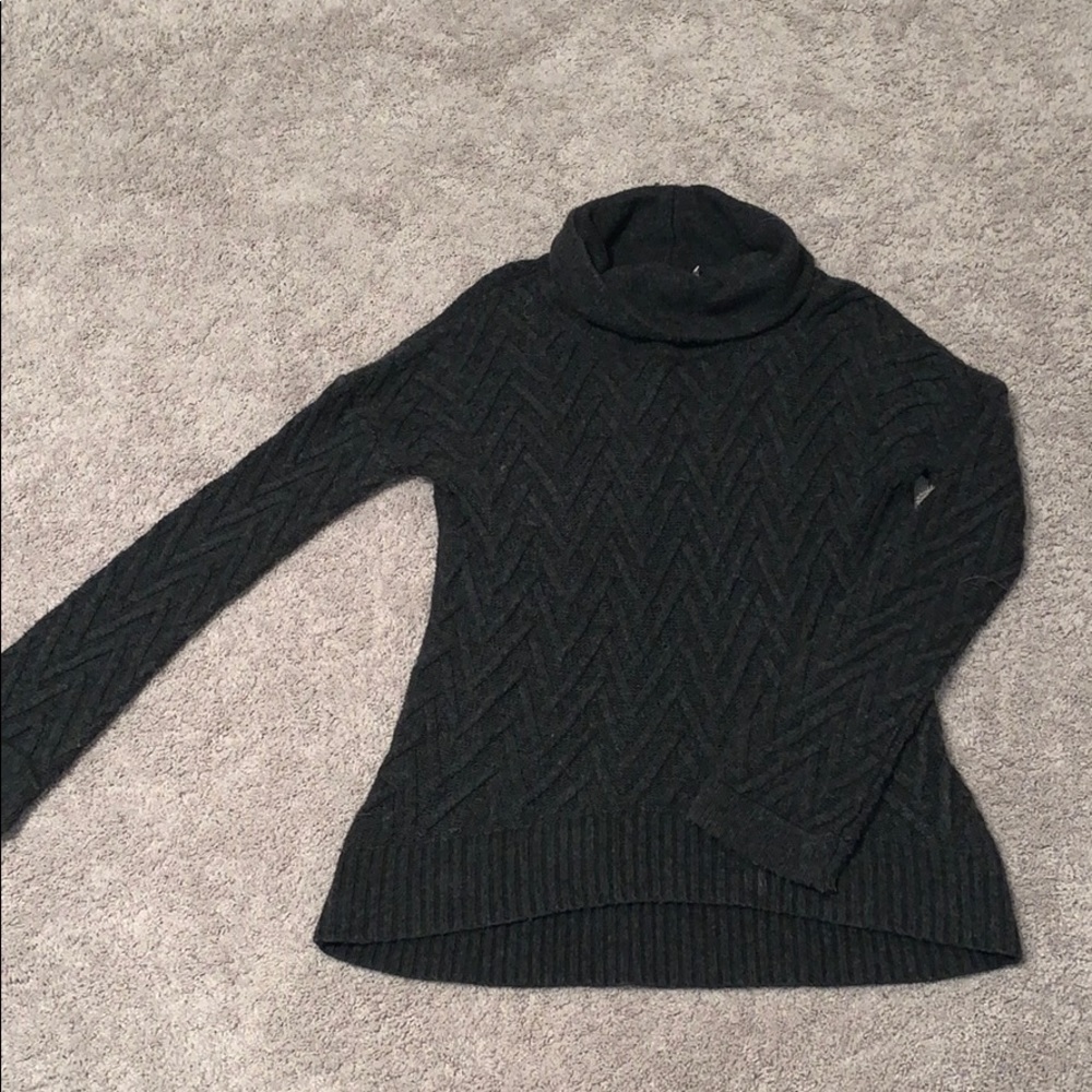 three dots dark grey turtle neck knit sweater S